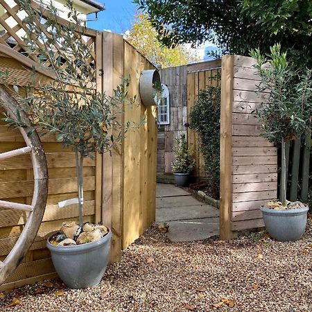 Little Limes An Adorable Little Suffolk Getaway With Outside Space Near Woodbridge Eyke Exterior photo